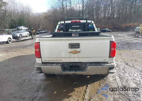 2015 Chevrolet Silverado 1500 2Lt z USA, uszkodzony, nr VIN 1GCVKREC2FZ265904